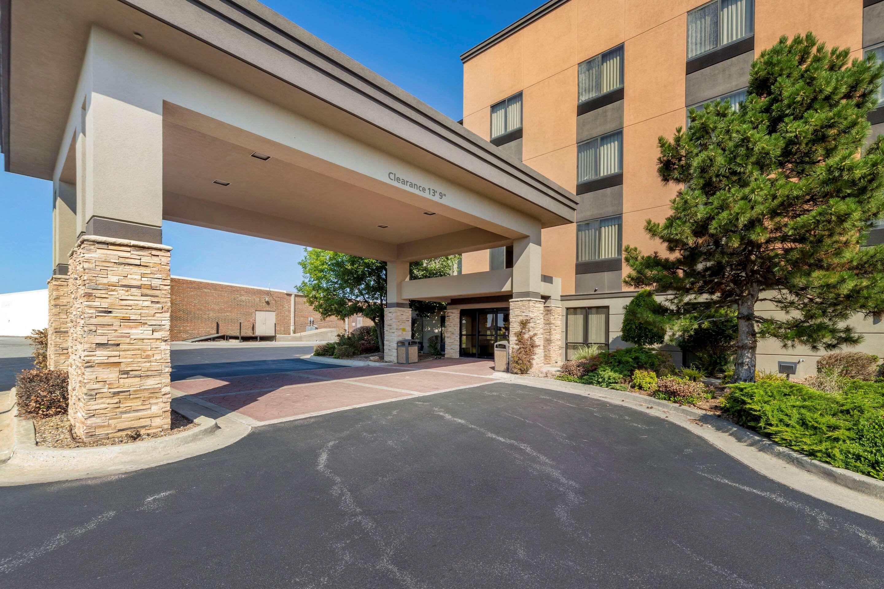Holiday Inn Express & Suites Weatherford By Ihg Exterior photo