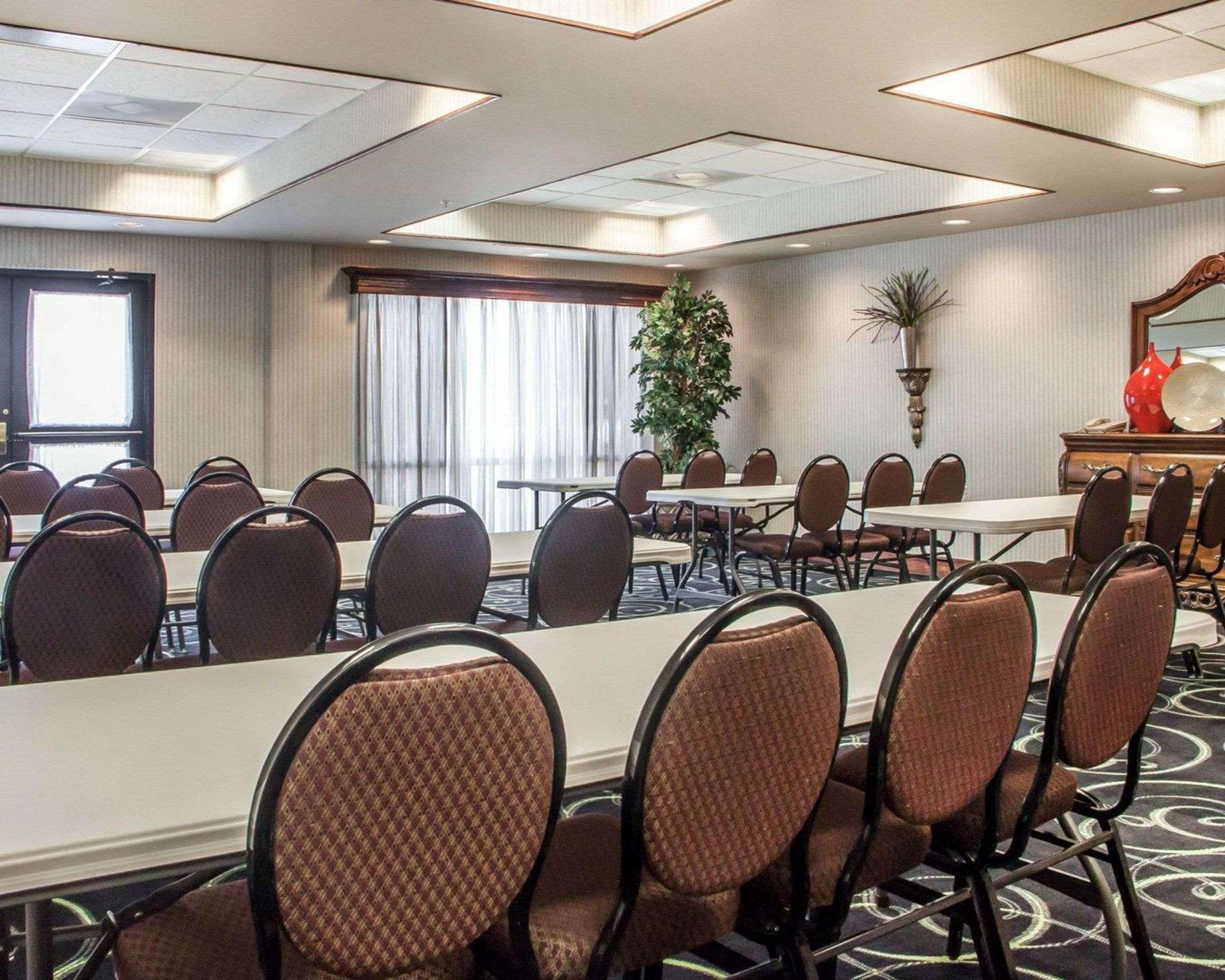 Holiday Inn Express & Suites Weatherford By Ihg Exterior photo