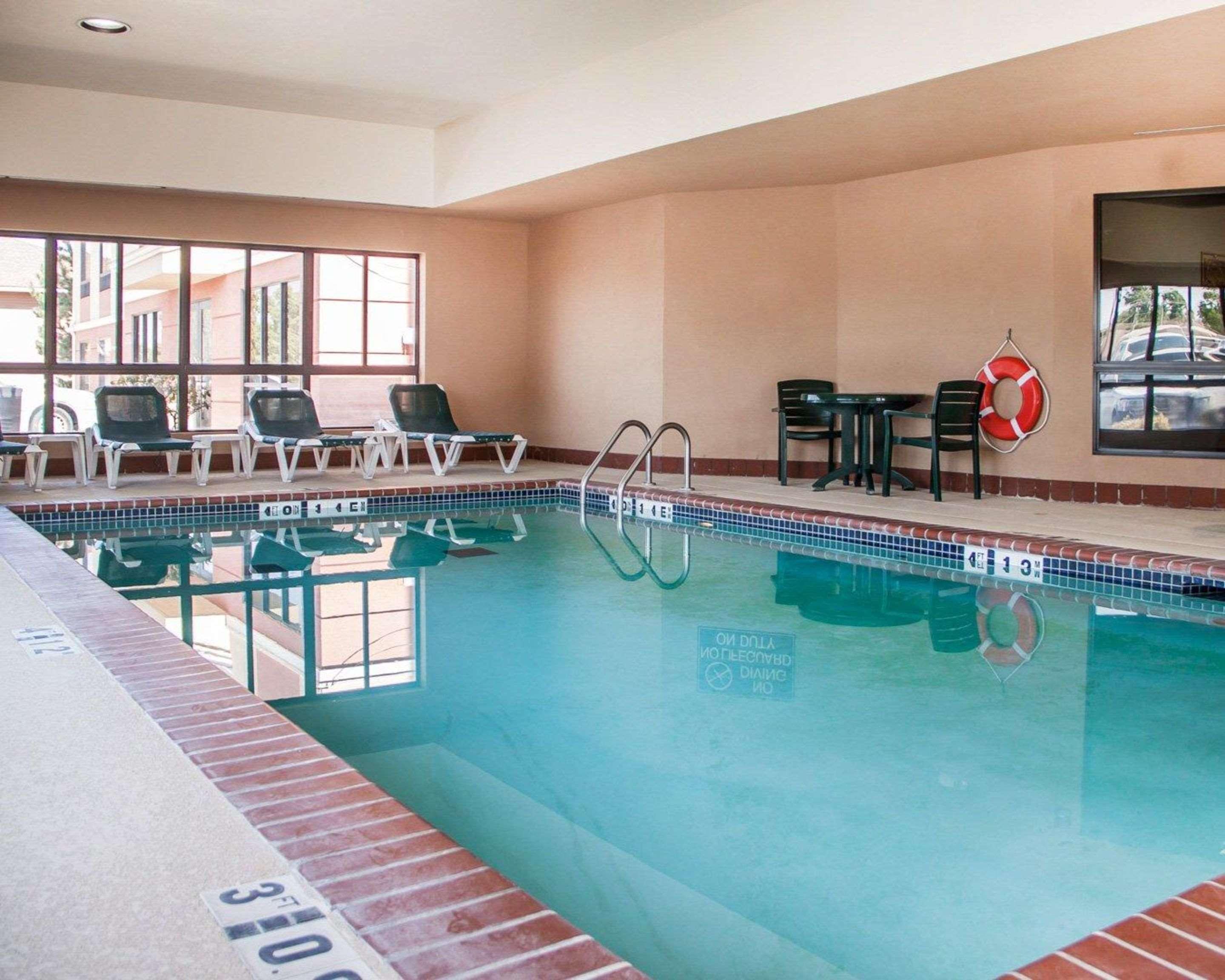 Holiday Inn Express & Suites Weatherford By Ihg Exterior photo