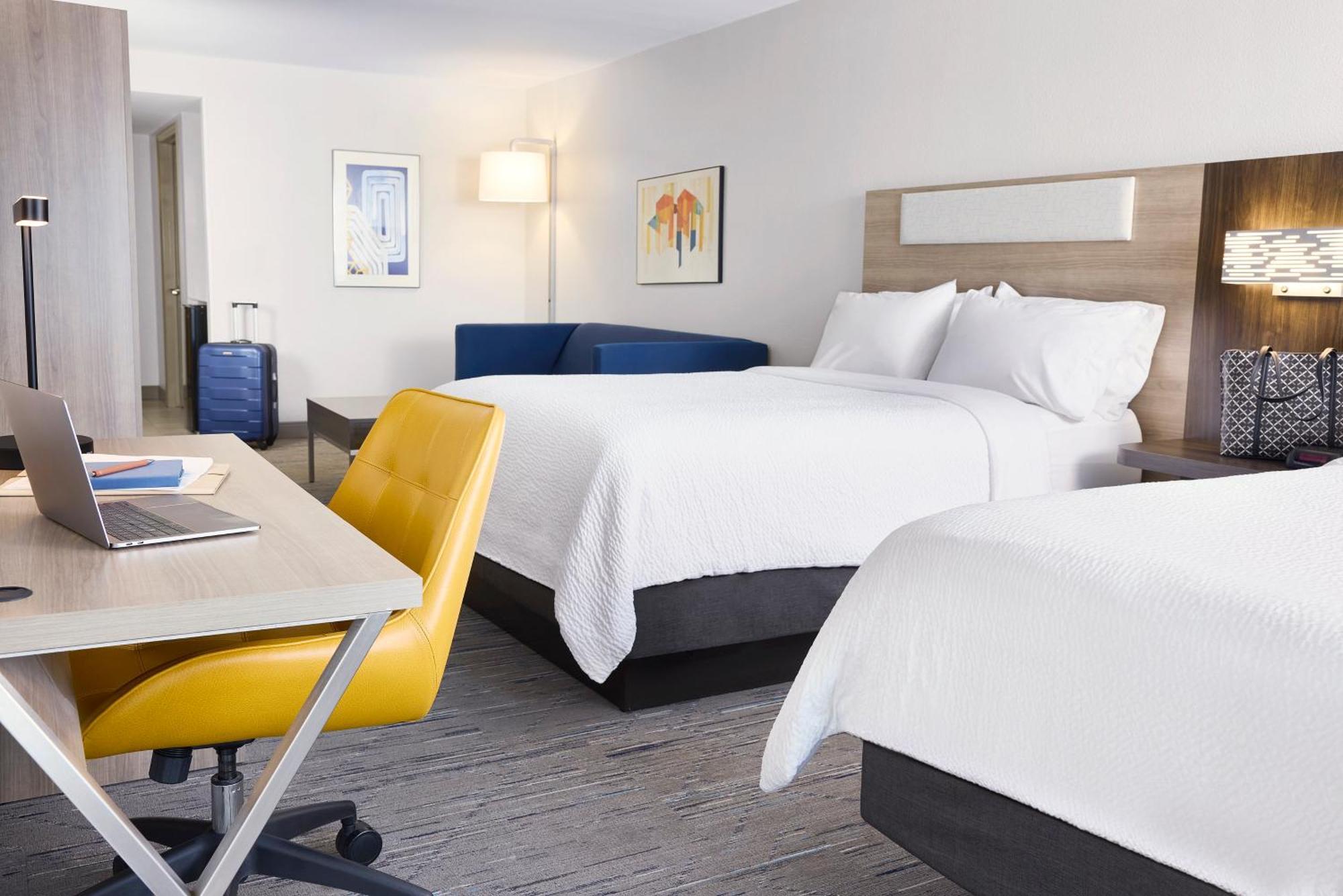 Holiday Inn Express & Suites Weatherford By Ihg Exterior photo